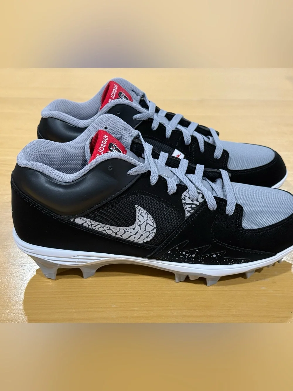 Jordan Stadium 90 Low TD “Black Cement”Football Cleats HQ0210-060 Men’s Sz.11.5